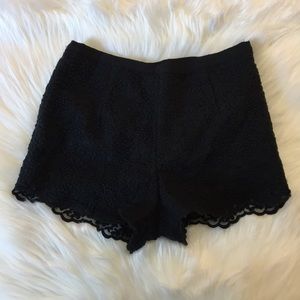 🖤NWOT Black Eyelet Lace Shorts!